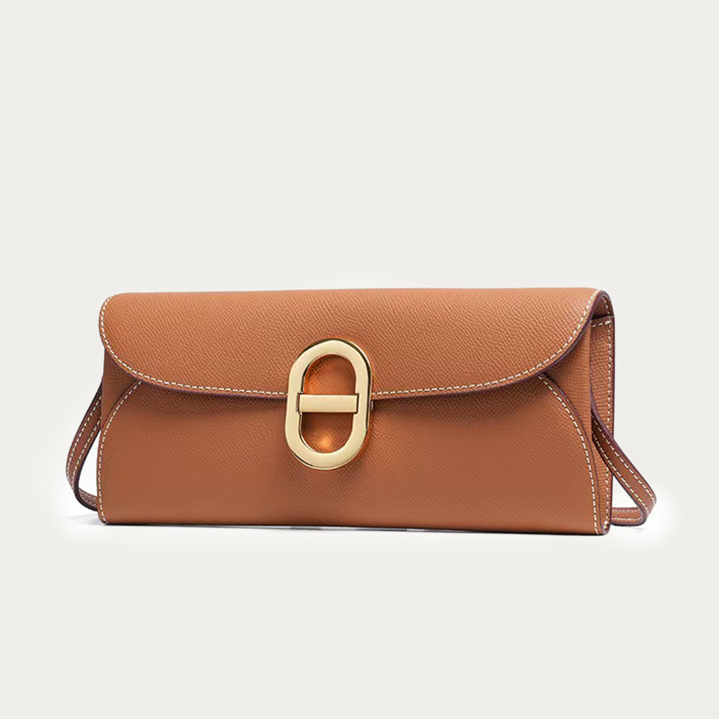 Women Bags On Sale - Dompet WOC dengan desain hidung babi