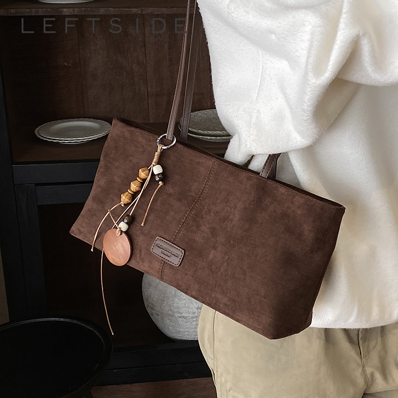 Women Bags 2026 Trends - Tas Selempang Retro Suede LEFTSIDE dengan