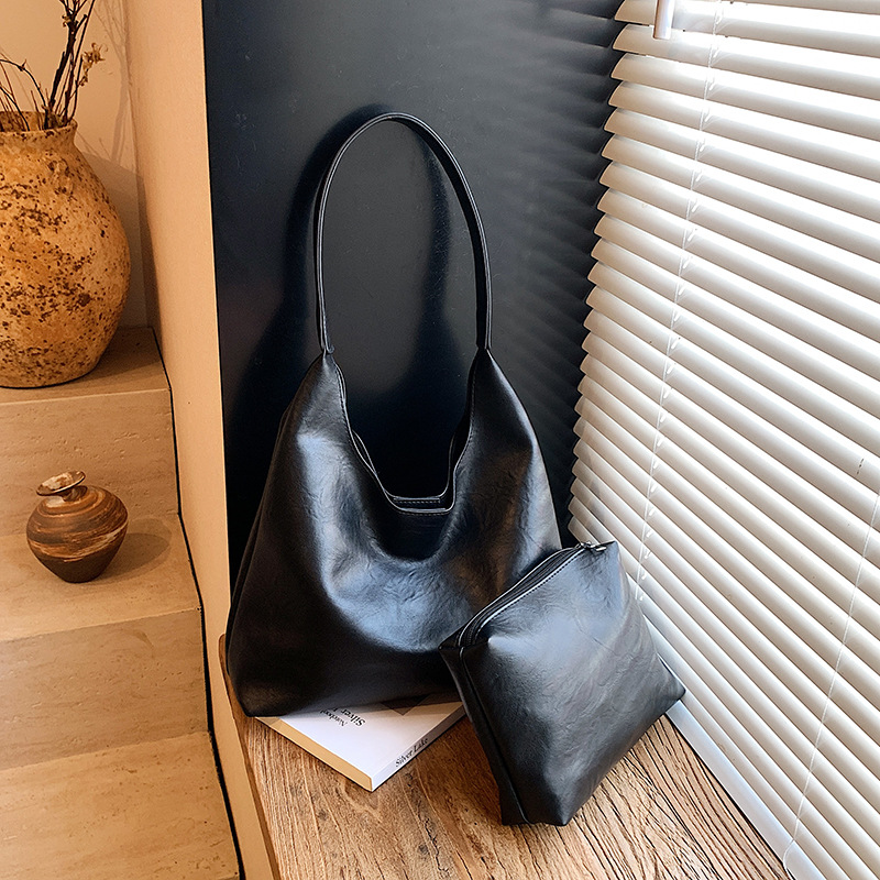 Tas Bahu Wanita Besar Sederhan - Women Bags 2026 Trends ulasan dan harga