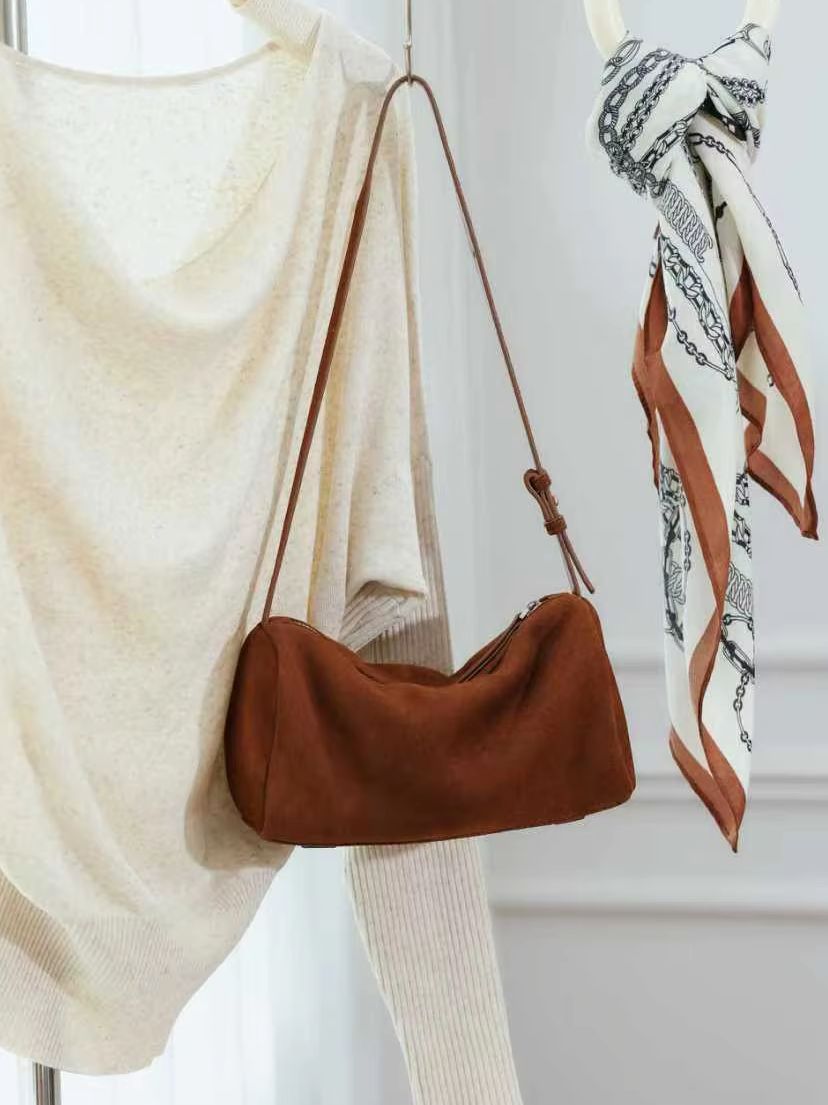 Tas Selempang Silinder Kulit S - Women Bags 2026 Trends ulasan dan harga